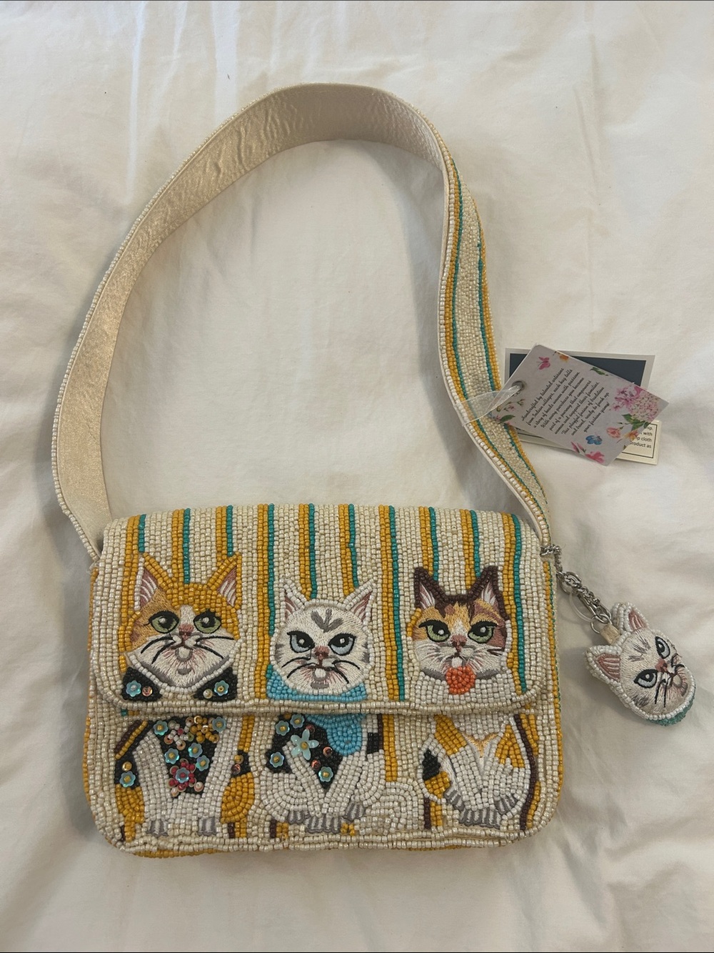 Beaded Cat shoulder Bag in Cream and Yellow